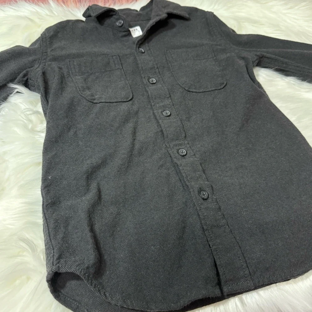 GAP Kids Size Small Black Button-Up Long Sleeve Shirt